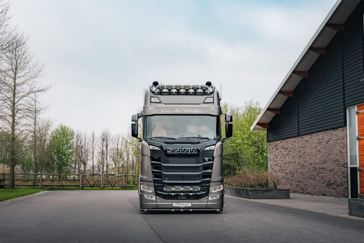 Roelofsen Horsetrucks Rr7 Printl V2 Floes Content Marketing 2