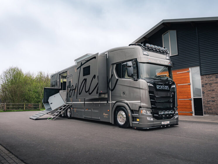 Roelofsen Horsetrucks Rr7 Printl V2 Floes Content Marketing 22 Scaled Aspect Ratio 4 3