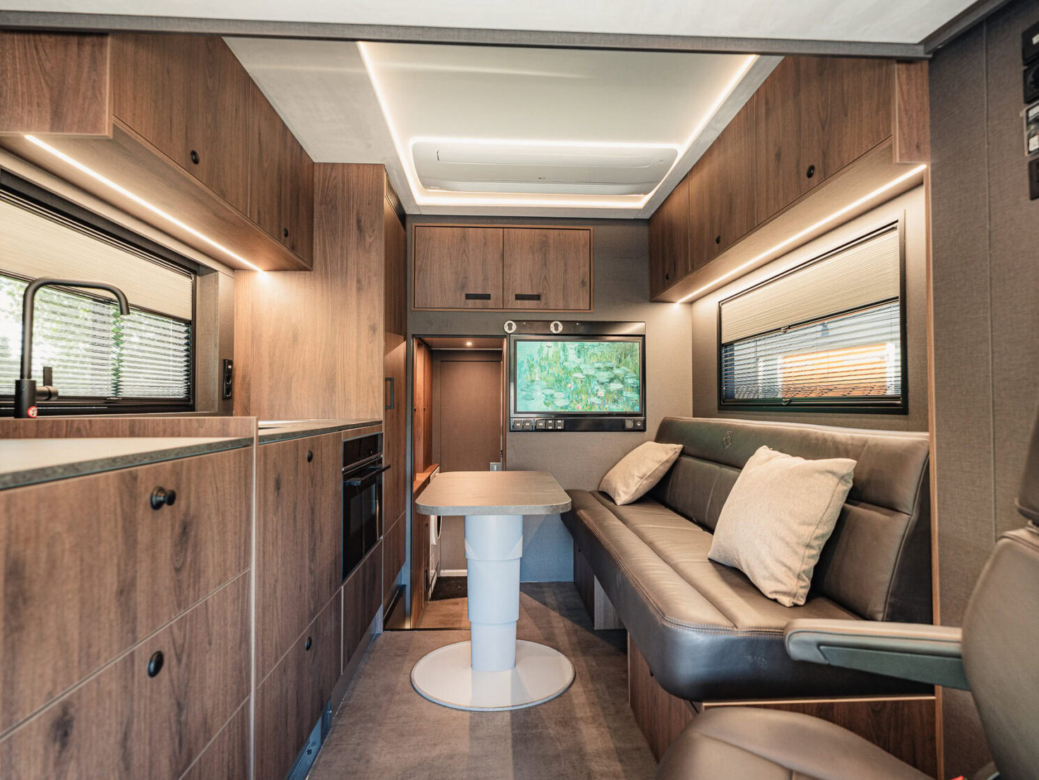 Rr Floescm Gjelsten 27 Aspect Ratio 4 3