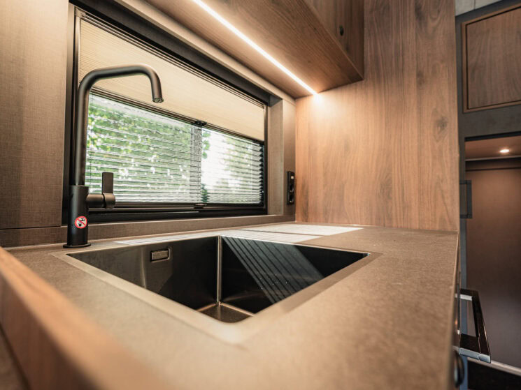 Rr Floescm Gjelsten 30 Aspect Ratio 4 3
