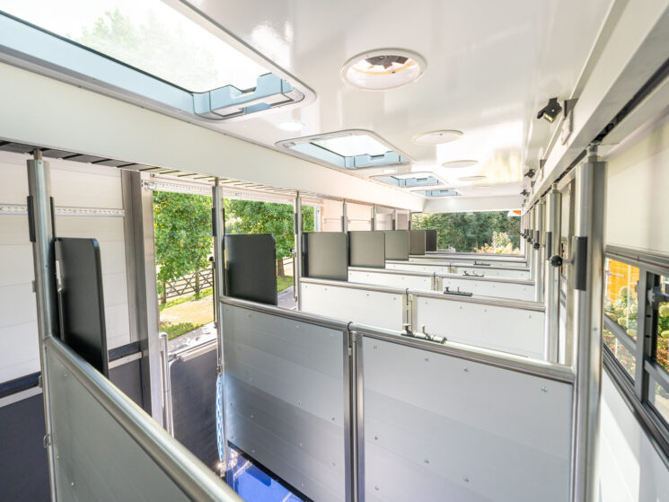 Rr1 Floescm Vdl Stud Social 16 Aspect Ratio 4 3