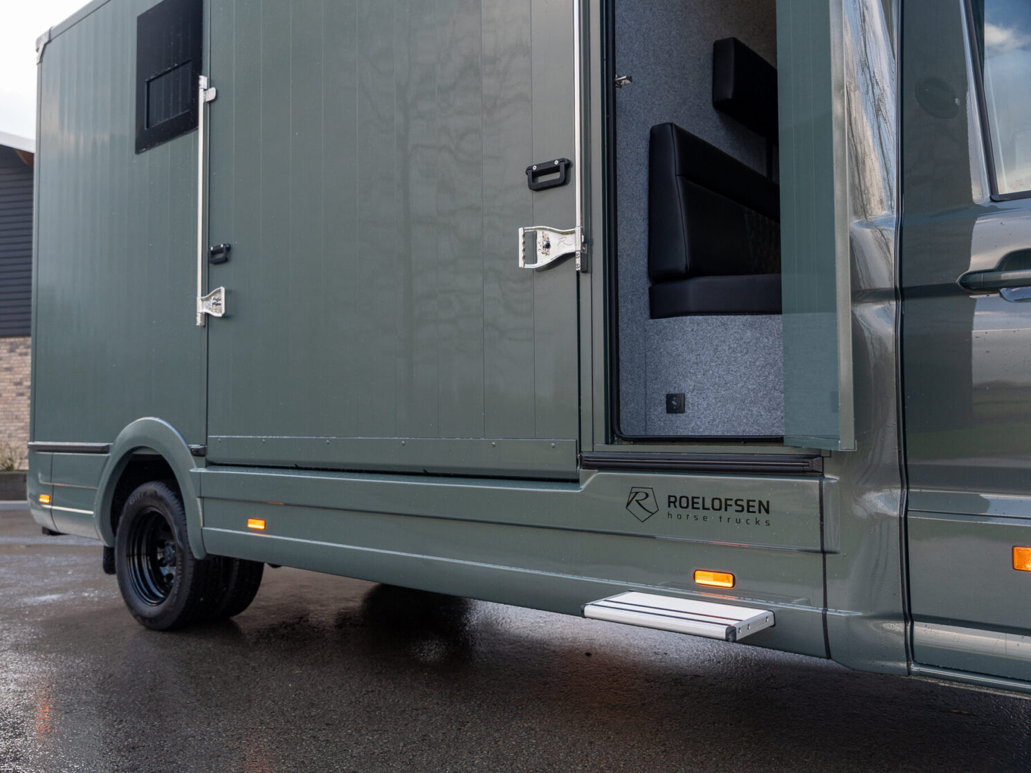 Roelofsen Horsetrucks Man 5.5ton 6 Aspect Ratio 4 3