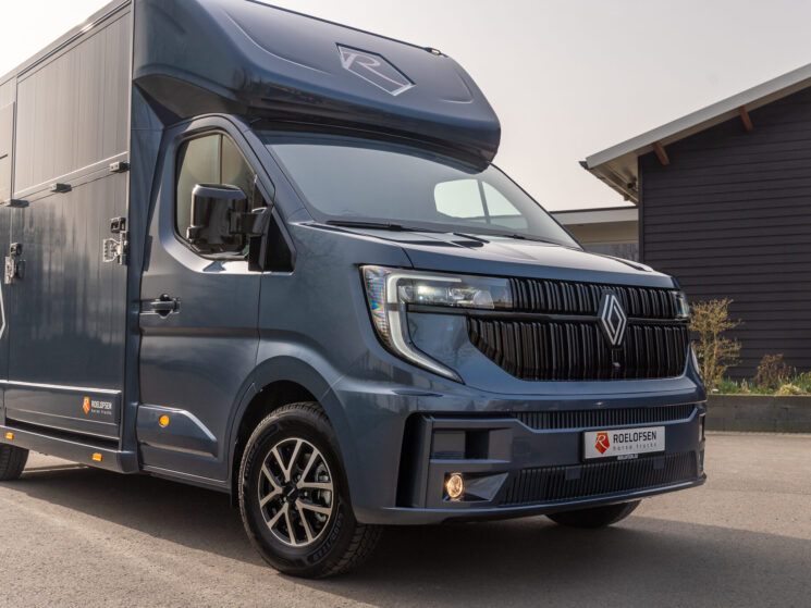 Nieuwe Renault Social 10 Van 57 Aspect Ratio 4 3