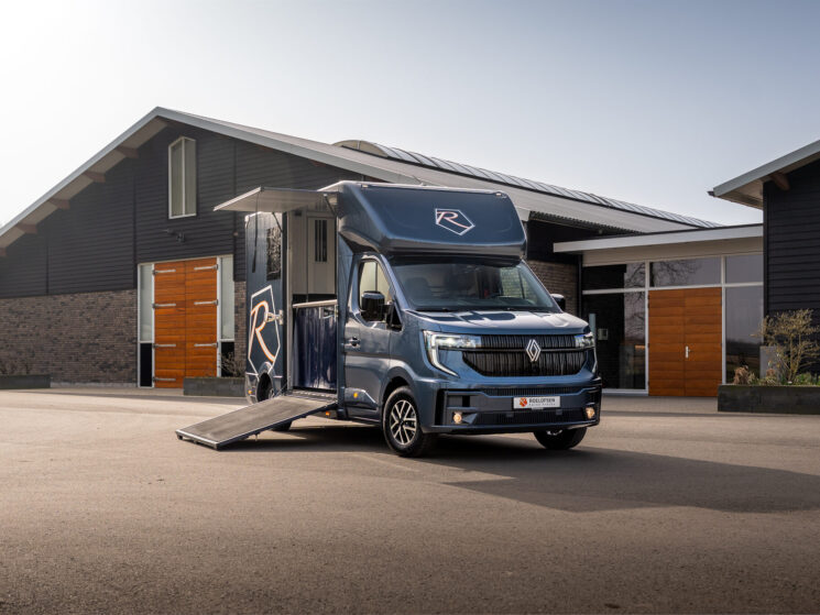 Nieuwe Renault Social 12 Van 57 Aspect Ratio 4 3
