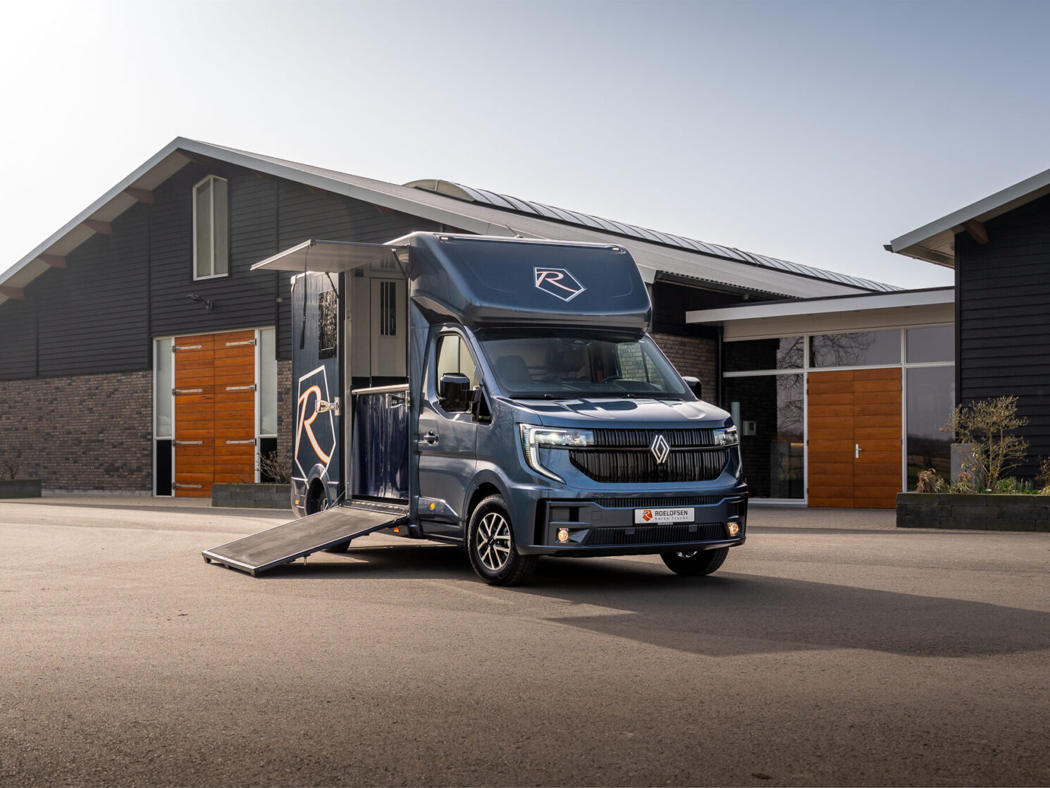 Nieuwe Renault Social 12 Van 57 Aspect Ratio 4 3