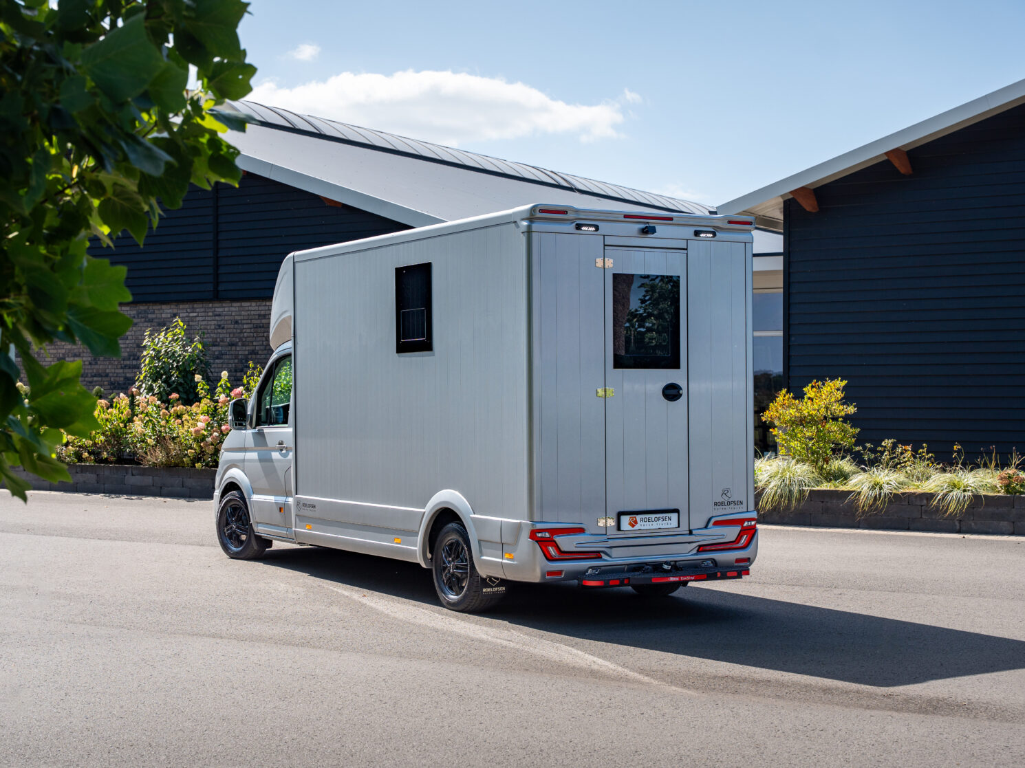Rr Floescm Man Parados 45 Scaled Aspect Ratio 4 3