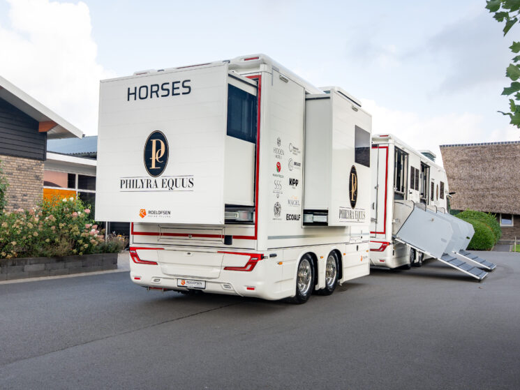 Rr3 Floescm Living Trailer 6 Scaled Aspect Ratio 4 3