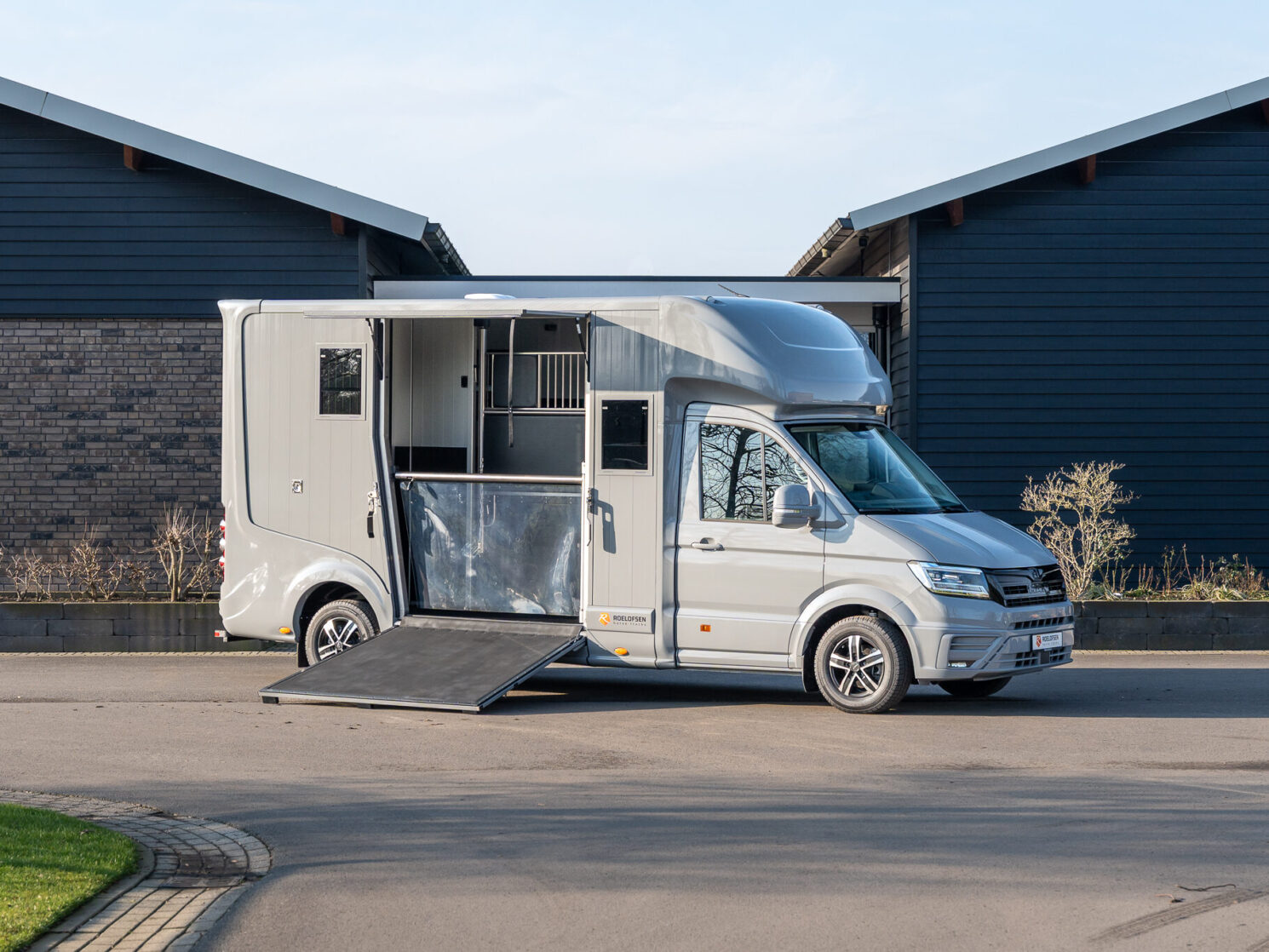 Parados Man Roelofsen Horsetrucks 15 Aspect Ratio 4 3