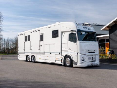 Roelofsen Horsetrucks Rr3 Aspect Ratio 4 3