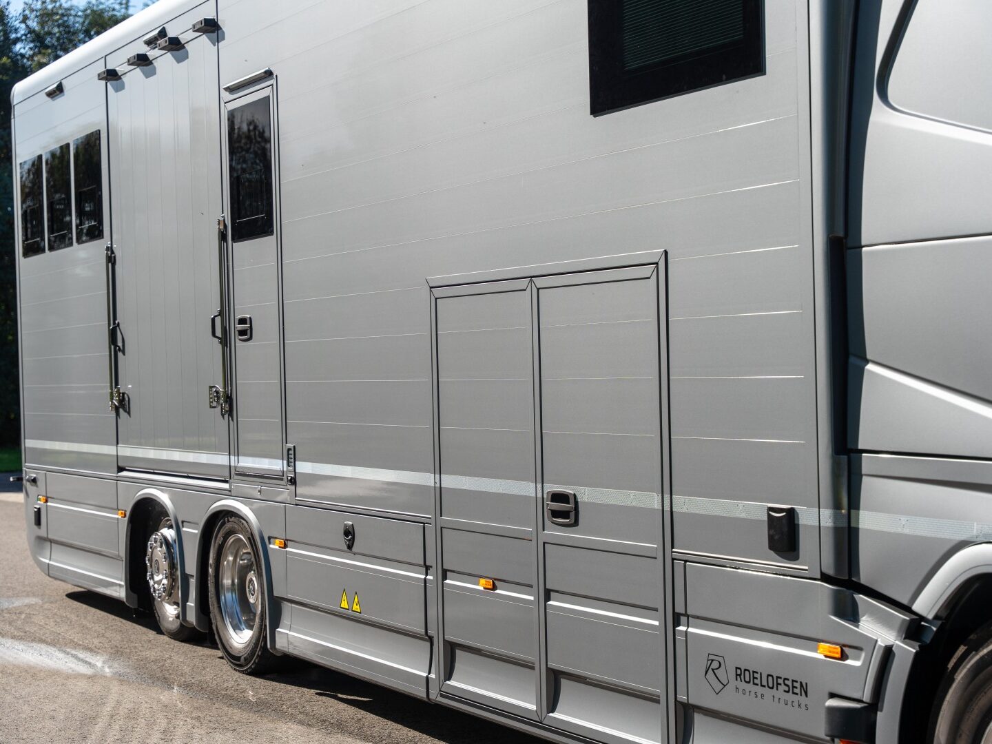 Roelofsen Horsetrucks Floes Cm N230 10 Groot Aspect Ratio 4 3