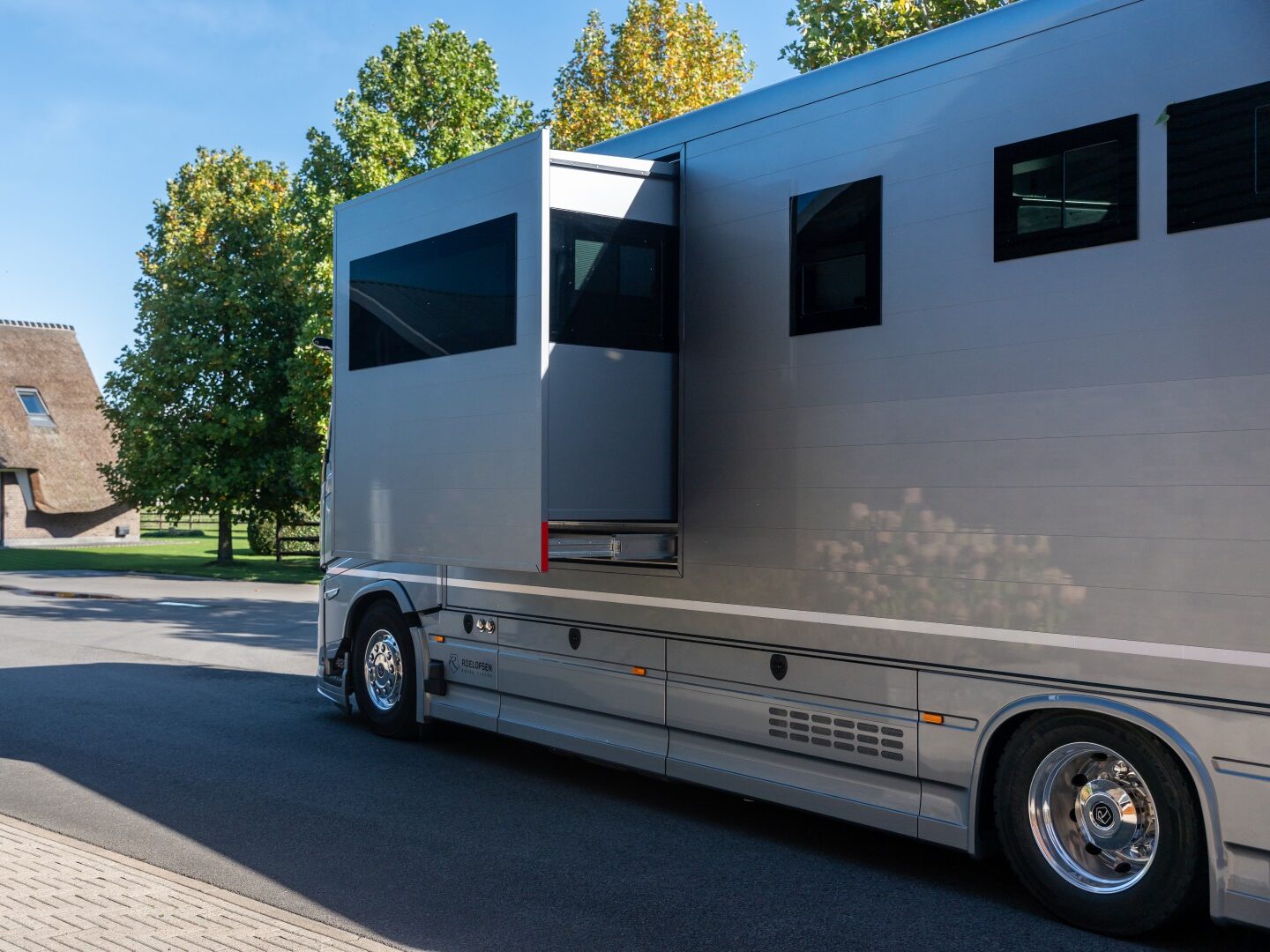 Roelofsen Horsetrucks Floes Cm N230 7 Groot Aspect Ratio 4 3