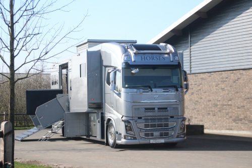 Fantastic RR7 Horse Truck for Norway