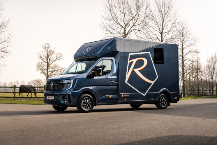 Nieuwe Renault Social (53 Van 57)