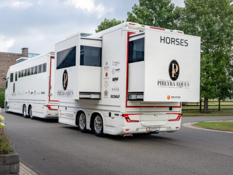 Rr3 Floescm Living Trailer 8 Scaled Aspect Ratio 4 3