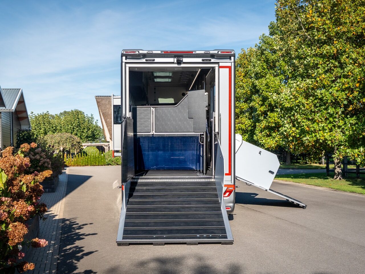 Roelofsen Horsetrucks Floes Cm N230 41 Groot Aspect Ratio 4 3