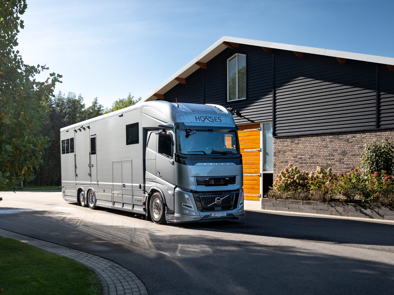 Roelofsen Horsetrucks Floes Cm N230 Scaled Aspect Ratio 4 3