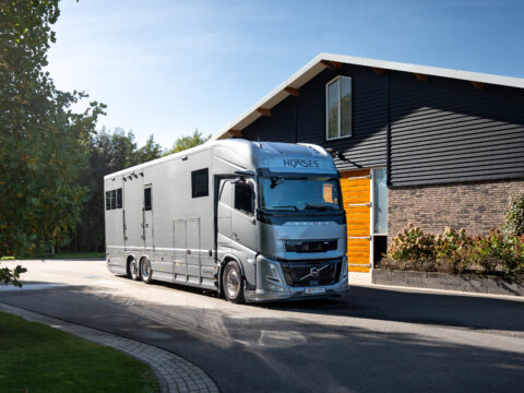Roelofsen Horsetrucks Floes Cm N230 Scaled Aspect Ratio 4 3